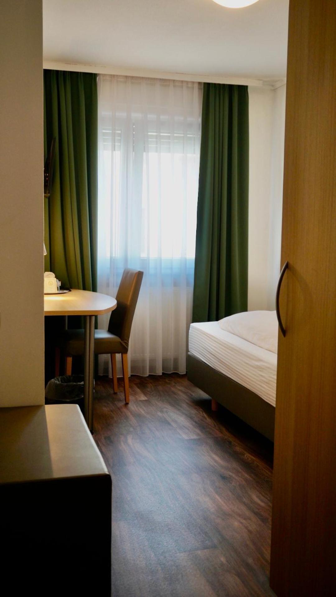 Hotel Hafner - Self Check-In Stuttgart Zewnętrze zdjęcie